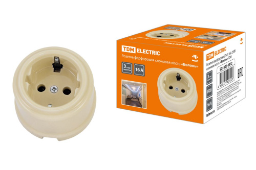 Розетка фарфоровая 2П+3 16А 250В сл. кость «Болонь» ТДМ                                        