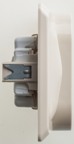 Розетка с/у Этюд 2м с/з кремовый IP20 16А (упак-15шт) SchE                                         фото 4                    