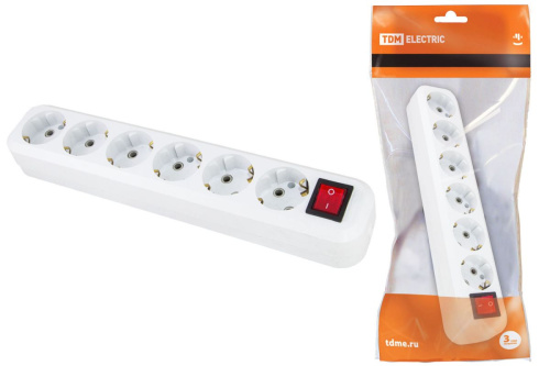 Колодка розеточная 6 гнезд 2П+З 16А 250В с выключателем белая ТДМ                                        
