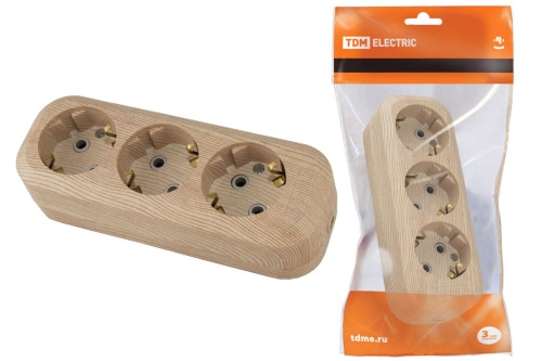 Колодка розеточная 3 гнезда 2П+3 16А 250В "Эко" (сосна) ТДМ                                        